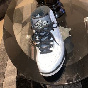 Jordan 2s for sale